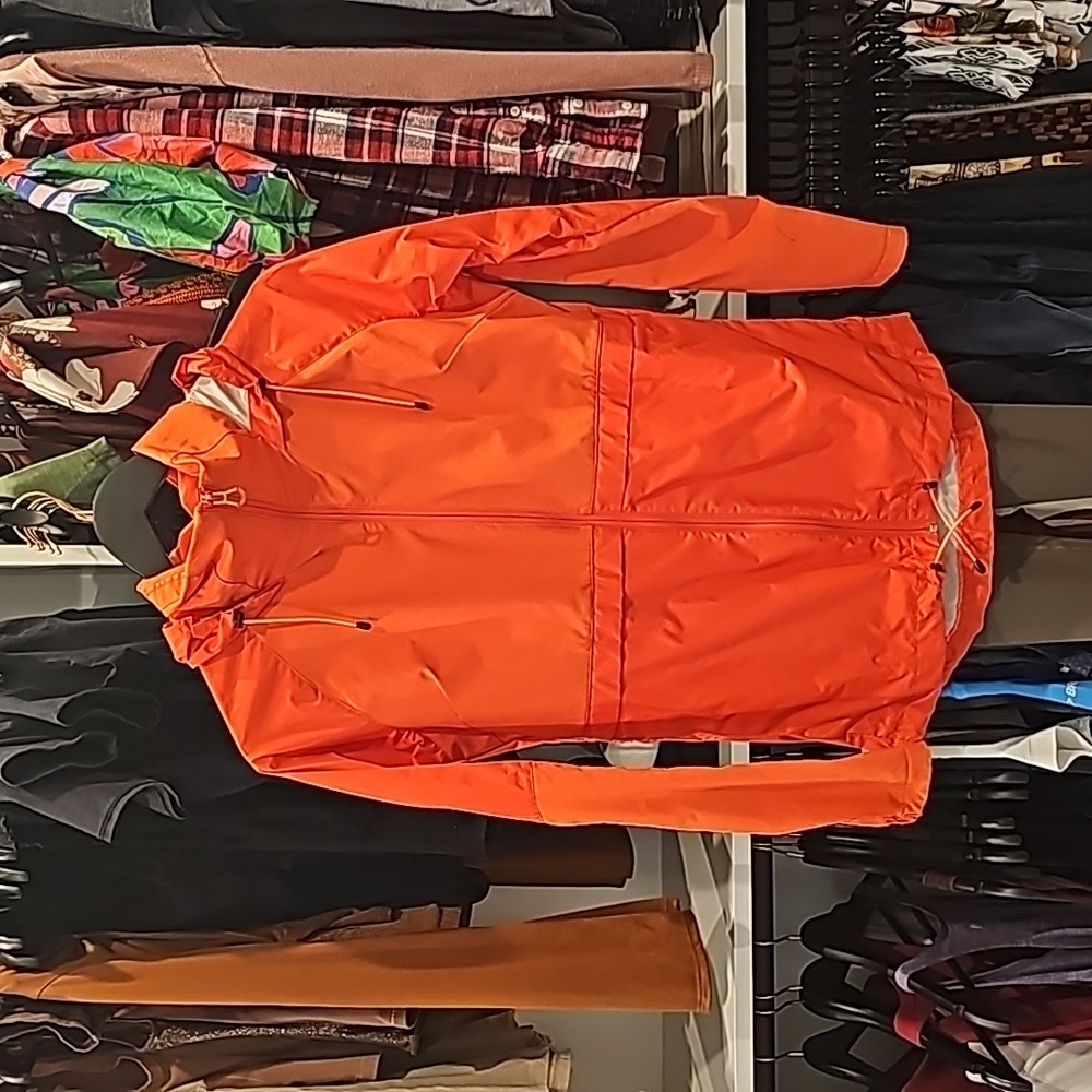 Helly Hansen Raincoact Size Small